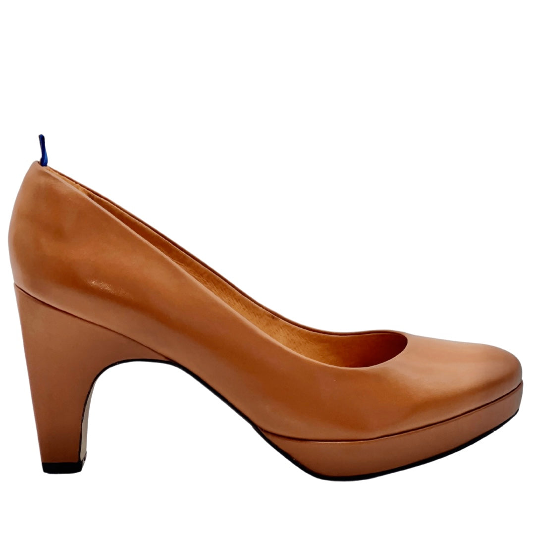 Comfortable brown clearance heels